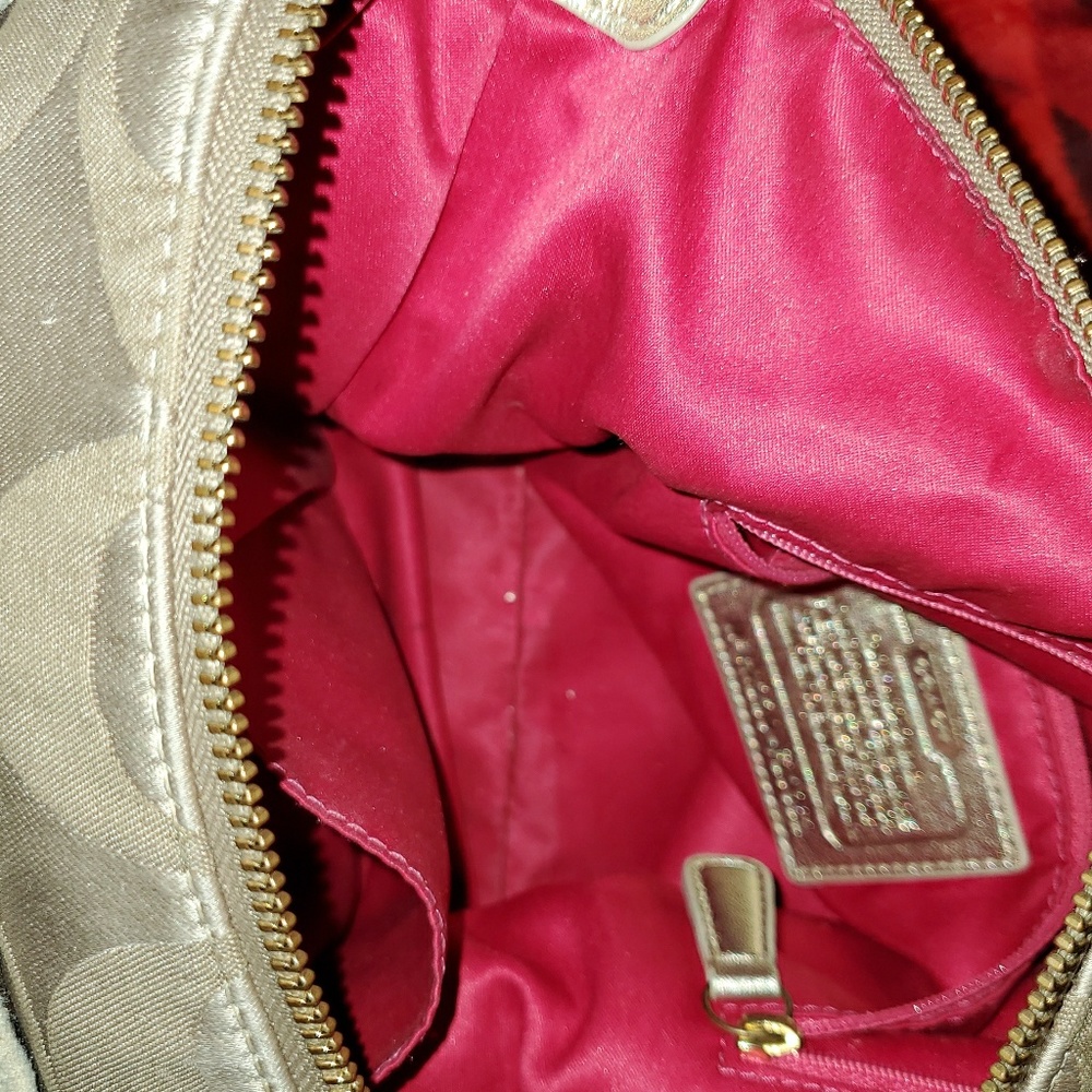Purse - Picture 3 of 4